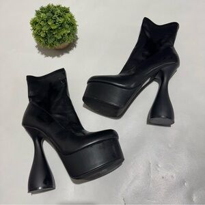 Women's Black Platform Ankle Boots - High Heel Fashion